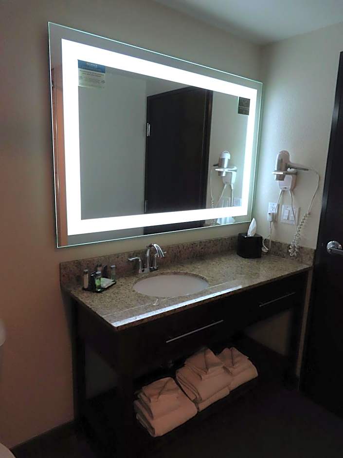 MainStay Suites Denver International Airport