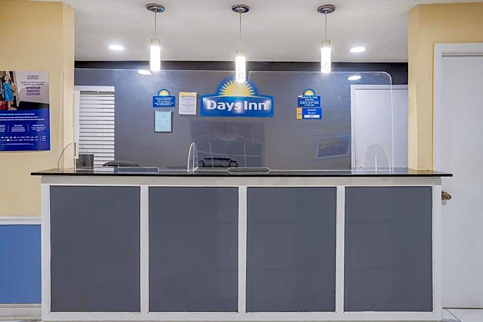 Days Inn by Wyndham Barnwell