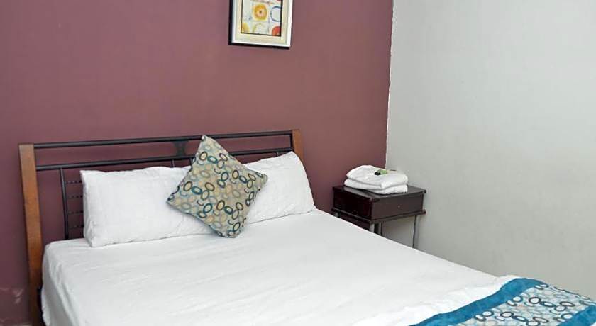 OYO 89874 Gs Golden Star Hotel