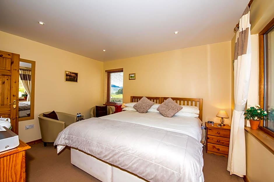 Tigh an Each B&B & Laggan Glamping
