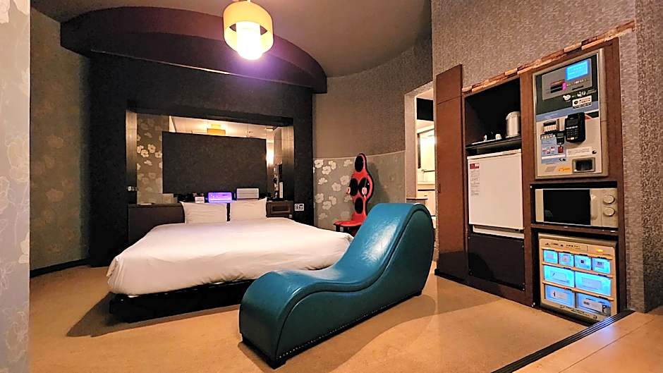 隠家(ajito) HOTEL555 御殿場2