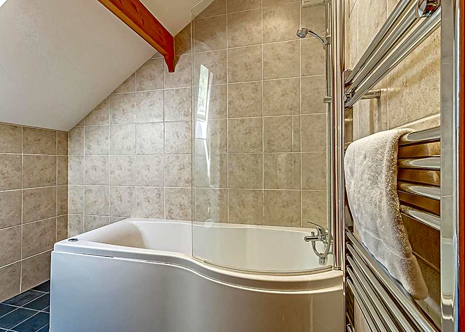 Tilford Woods Lodge Retreat