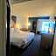 Spark by Hilton Green Bay