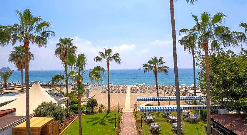 Elysee Beach Hotel