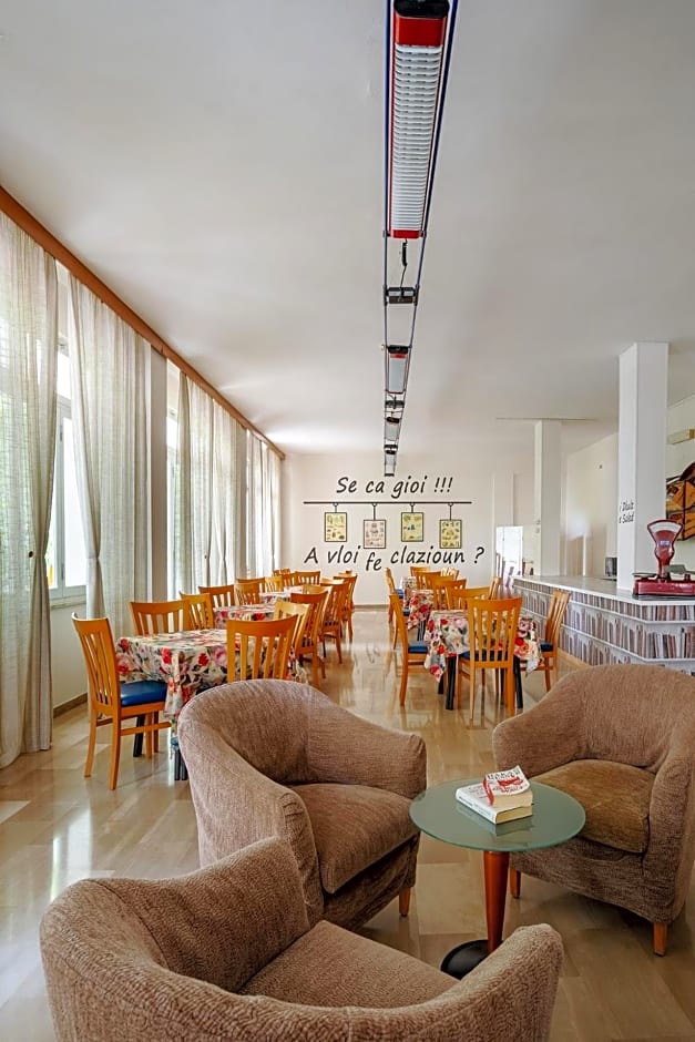 Hotel Sayonara