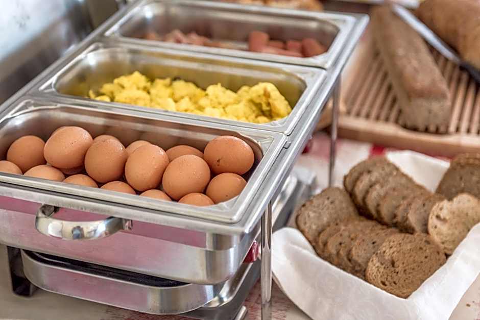 Good Life Hotel Garden