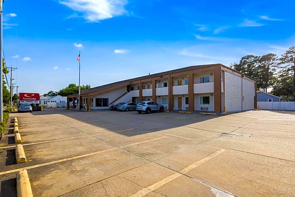 Econo Lodge Little Creek