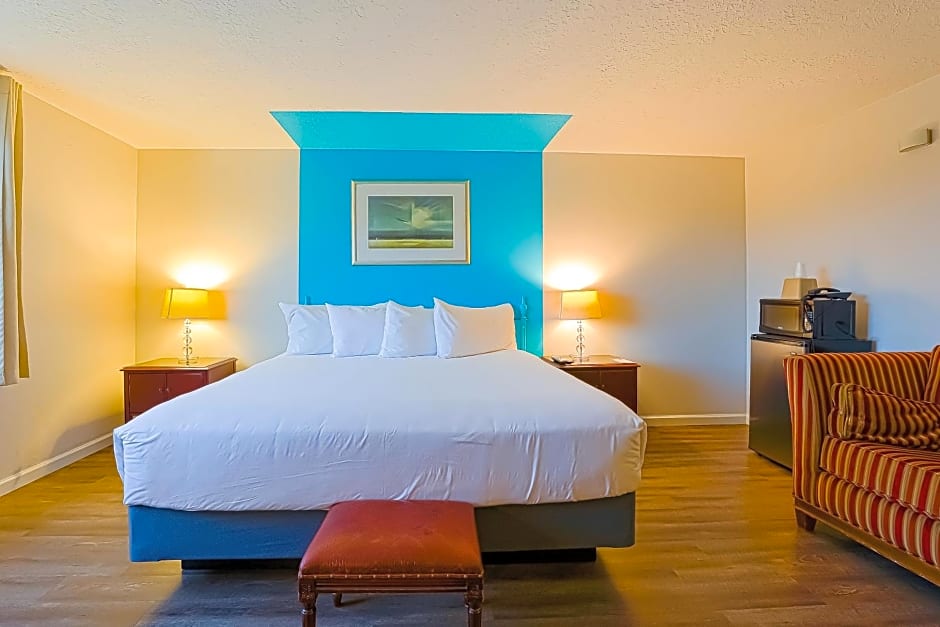Coast River Inn by OYO Seaside