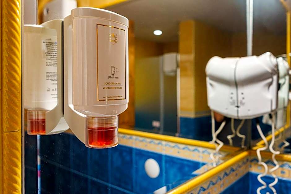 Hotel Avion - Self check in