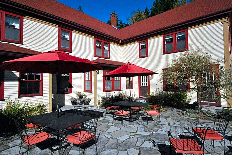 Dominion Hill Country Inn