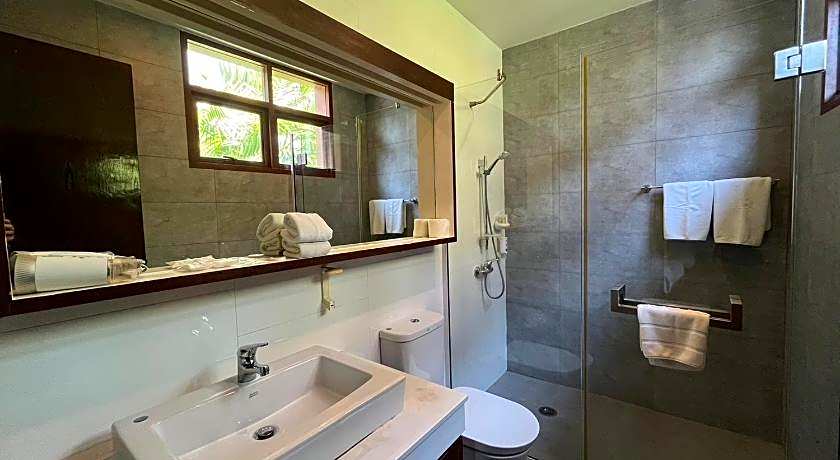 Amatapura Beach Villa 1, SHA Certified