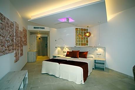 Superior Double Room with Garden View