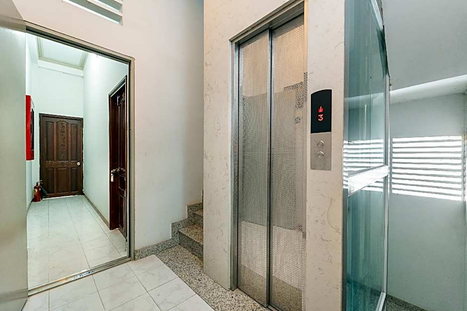 Collection O Madam Cuc Hotel