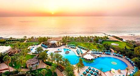 Le Meridien Al Aqah Beach Resort