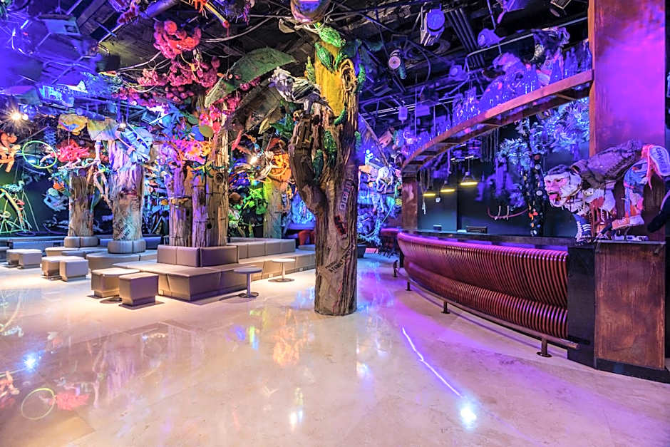 Hotel Black Tower Premium