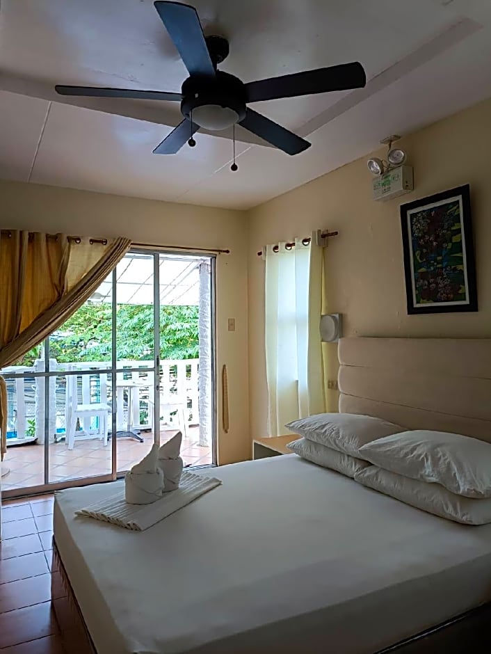 Fat Jimmy's Hotel Boracay