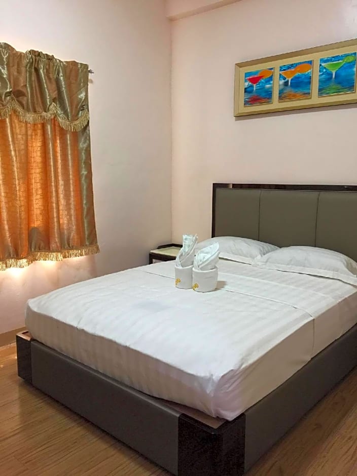 Meaco Royal Hotel - Lipa