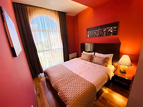 Three-Bedroom Premium Apartment with Balcony