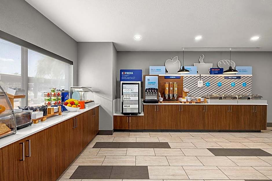 Holiday Inn Express & Suites - Phoenix West - Tolleson By IHG