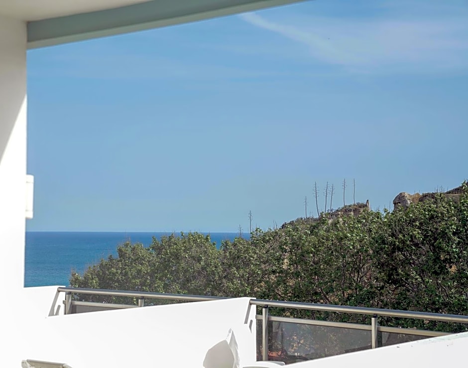 Carvi Beach Hotel