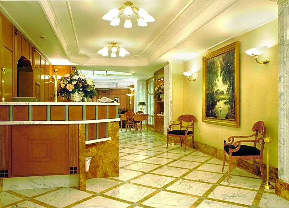 Hotel Capitol