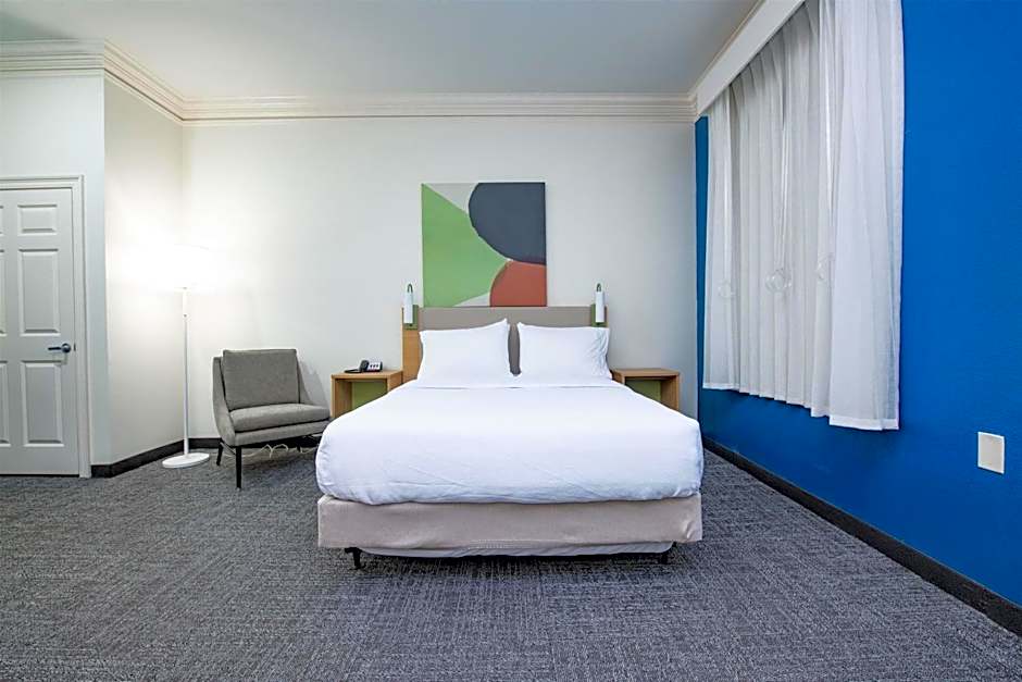 Spark by Hilton Lafayette South