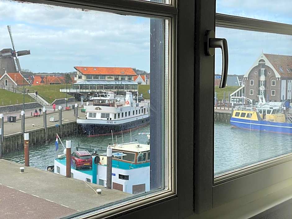 Havenhotel At Sea Texel