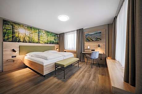 Hotel Linde - 24h Self Check-in