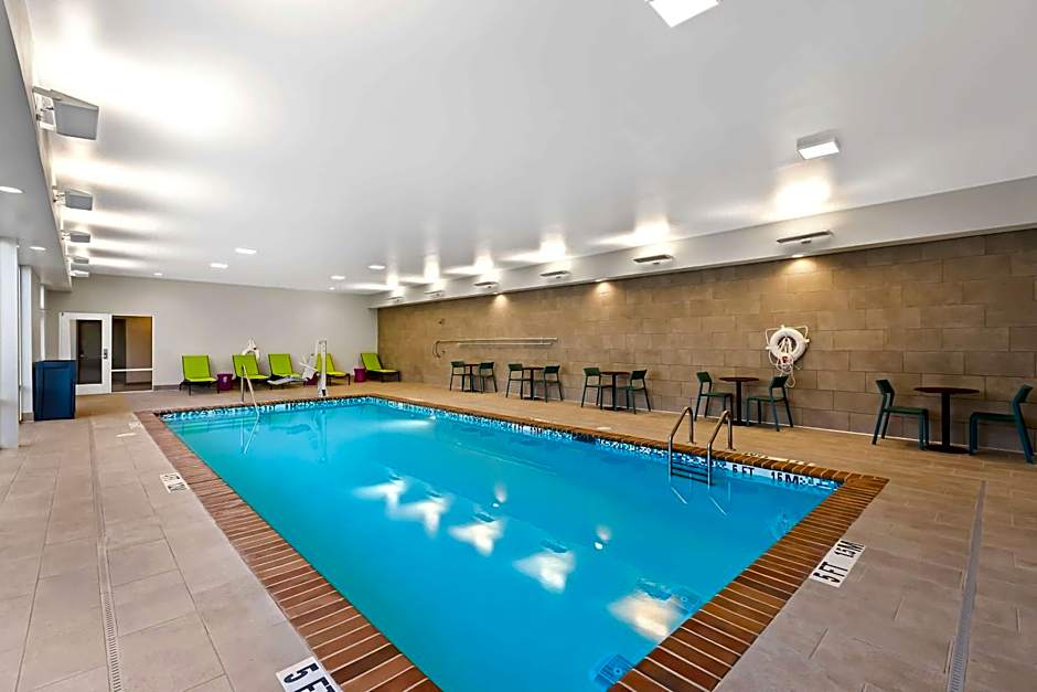 Home2 Suites by Hilton Hendersonville