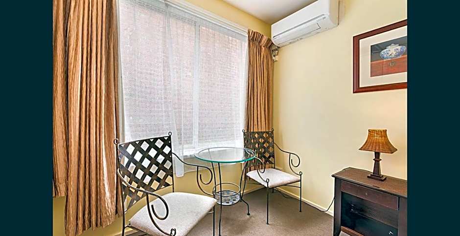 Knightsbridge Apartments