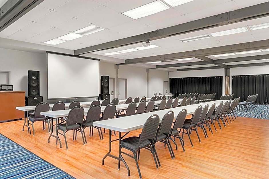 Columbia River Hotel and Conference Center, an Ascend Collection Hotel