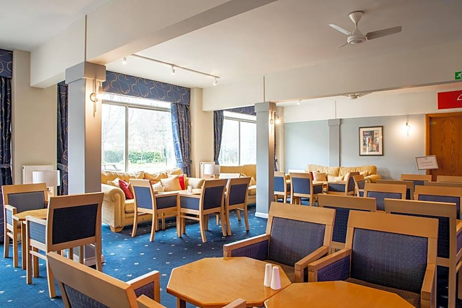 Tiverton Hotel Lounge & Venue