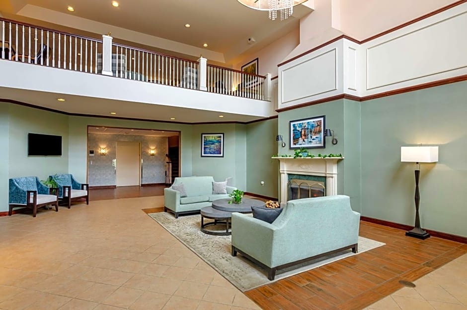 Best Western Plus Inn at Hunt Ridge