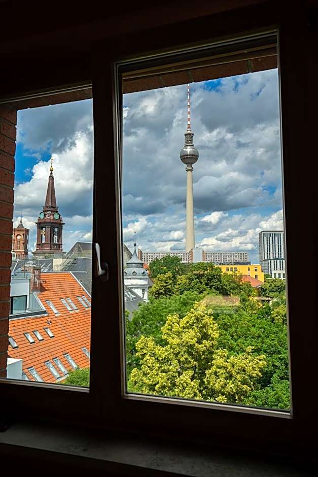 The Charming by Curt Suites