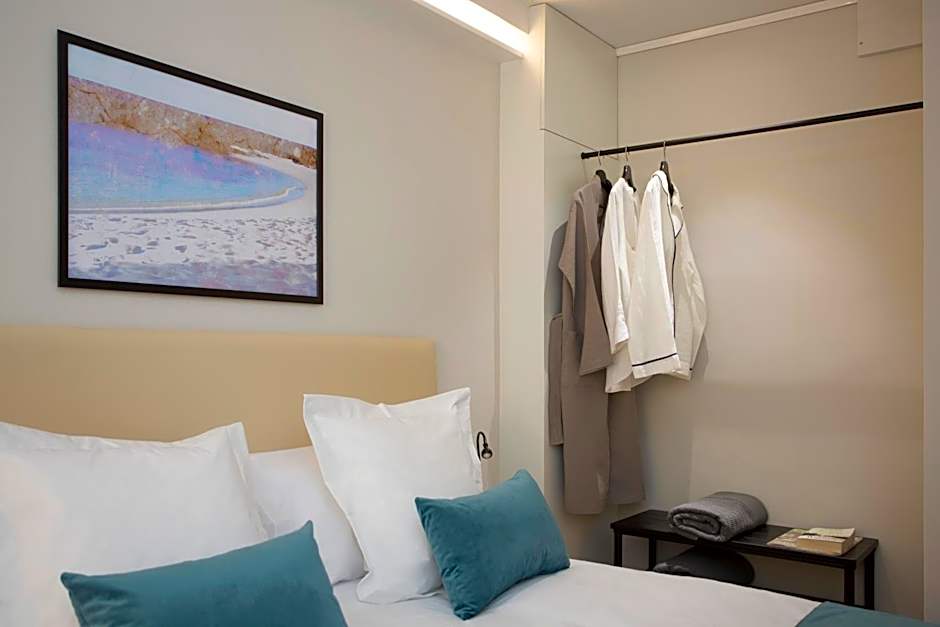 Photo 1 of 7 of Double Room with Private External Bathroom