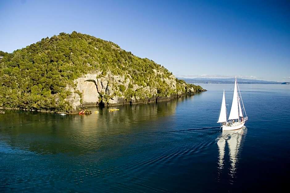 The Flying Trout Boutique Lodge