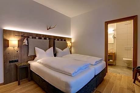 Single Room with Terrace