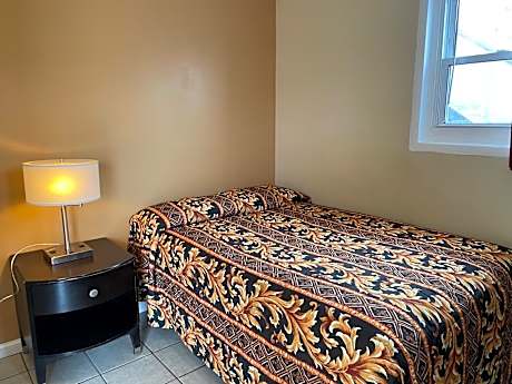 One Double Bed - Non-Smoking