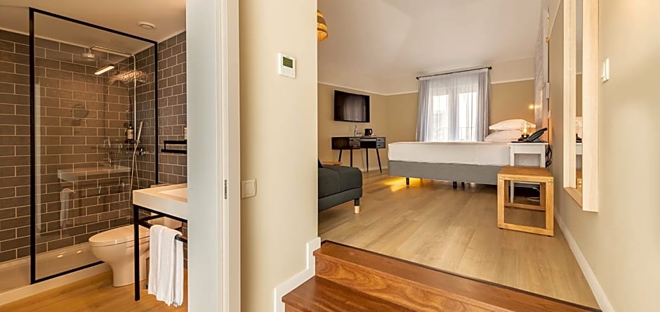 Pestana Fisherman Village