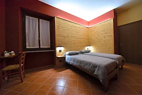 Double or Twin Room with Bathroom