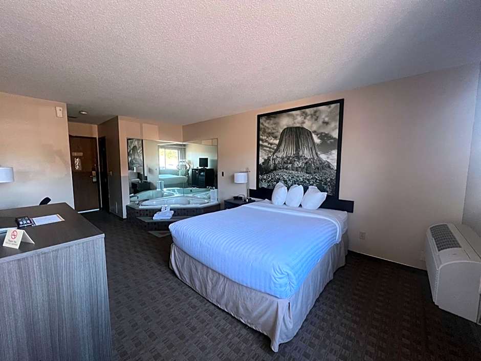 Super 8 by Wyndham Sturgis