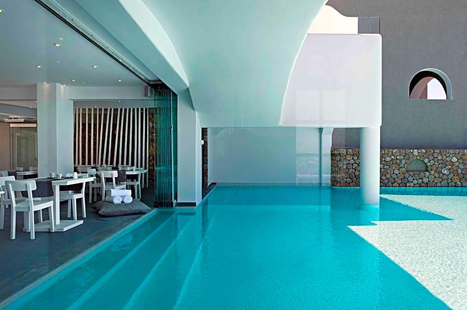 Acroterra Rosa Luxury Suites