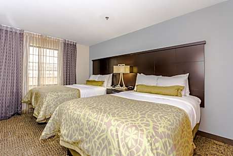 Two Double Beds with Roll-In Shower - Disability Access