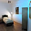 HR RoomS