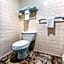 Econo Lodge Inn & Suites Brookings