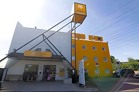 Standard Room - 1 Double Bed 1 Single Bed