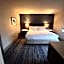 Skyline Hotel Detroit Airport, SureStay Collection by Best Western