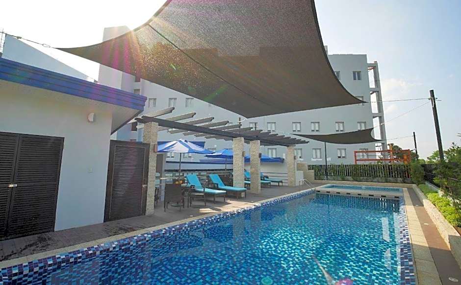 Blue Lotus Hotel