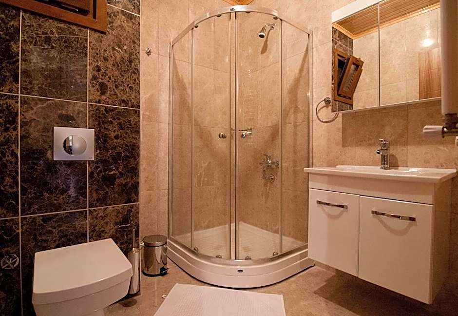 defne otel
