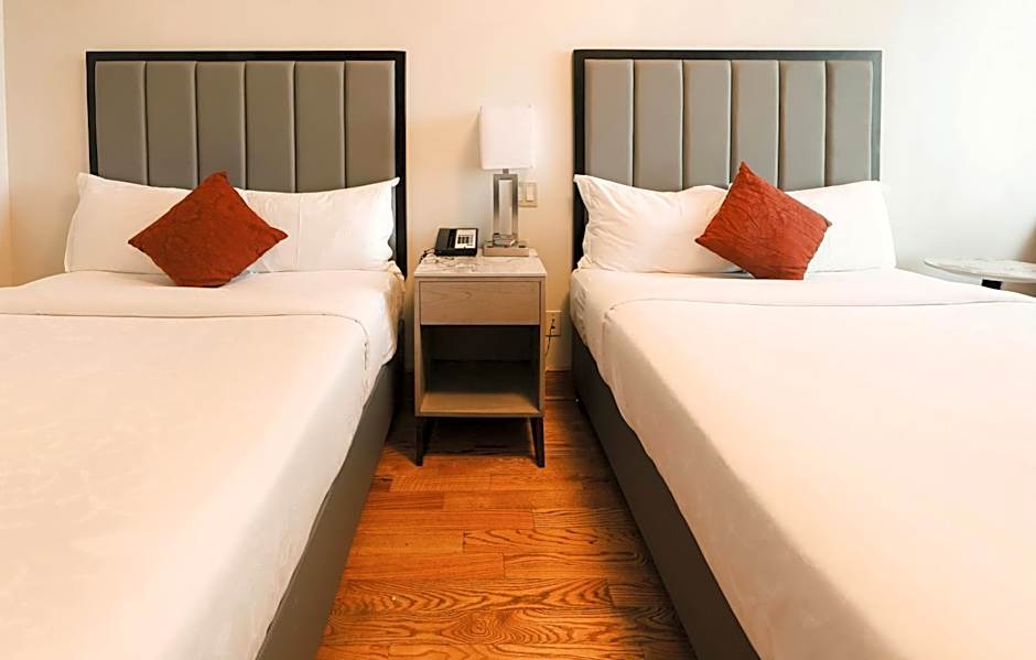 Asiatic Hotel Laguardia East